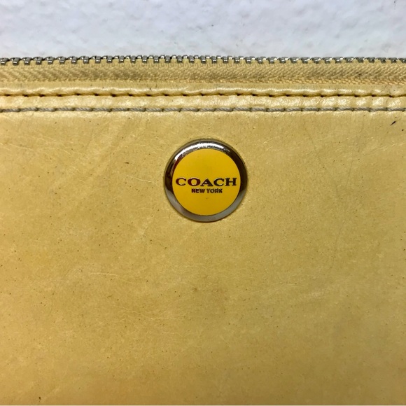 Coach Leather Zip Around Legacy Striped Interior Slim Accordion Wallet - Picture 2 of 8